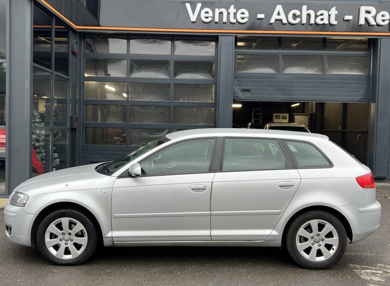 AUDI A3 II SPORTBACK 1.6 100 Cv BOITE AUTOMATIQUE / 5 PORTES - GARANTIE 1 AN