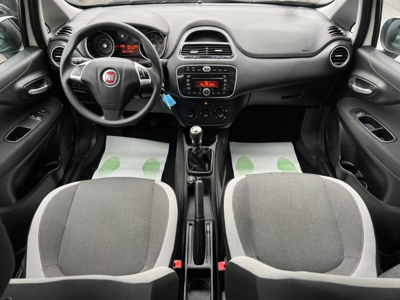 FIAT PUNTO EVO III (3) 1.2 69 Cv 5 PORTES CLIMATISATION BLUETOOTH CRIT AIR 1 - GARANTIE 1 AN