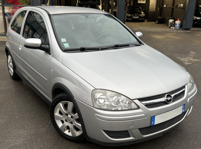 OPEL CORSA C III (2) EDITION. 1.3 CDTI 70 Cv 49 900 Kms ORIGINE FRANCE CLIMATISATION - GARANTIE 1 AN