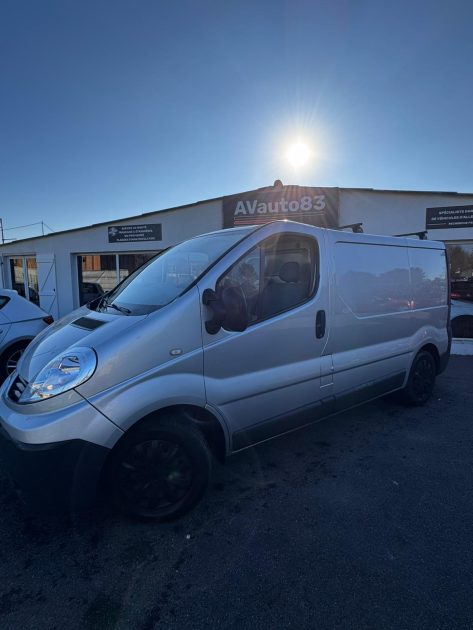 Renault Trafic 2 0 DCI 90cv L1H1/ Moteur à Chaine Révisé CT OK