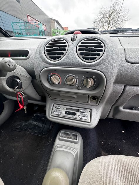 RENAULT TWINGO 1999 1.2 (58Ch)