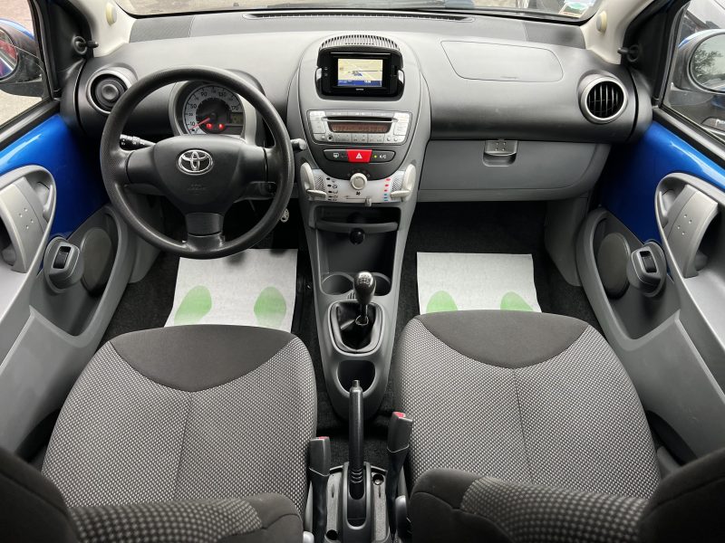 TOYOTA AYGO PHASE 2 CONNECT 1.0 VVT-i 68 GPS BLUETOOTH CLIMATISATION CRIT AIR 1 5 Pts Garantie 1 an