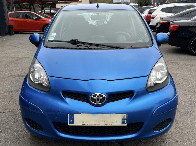 TOYOTA AYGO PHASE 2 CONNECT 1.0 VVT-i 68 GPS BLUETOOTH CLIMATISATION CRIT AIR 1 5 Pts Garantie 1 an