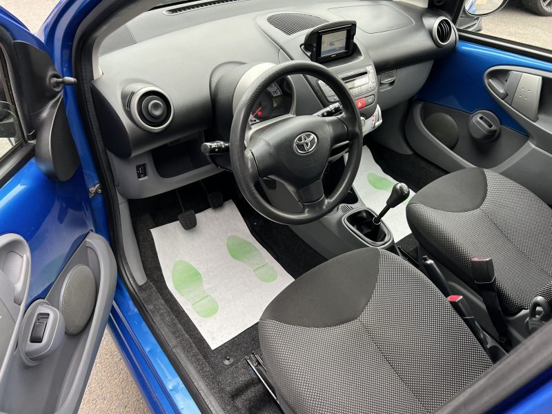 TOYOTA AYGO PHASE 2 CONNECT 1.0 VVT-i 68 GPS BLUETOOTH CLIMATISATION CRIT AIR 1 5 Pts Garantie 1 an