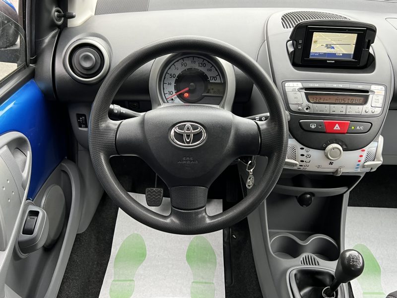 TOYOTA AYGO PHASE 2 CONNECT 1.0 VVT-i 68 GPS BLUETOOTH CLIMATISATION CRIT AIR 1 5 Pts Garantie 1 an