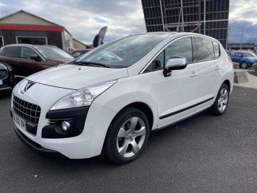 PEUGEOT 3008 2013