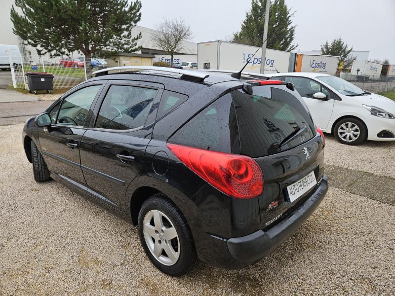 PEUGEOT 207 2009