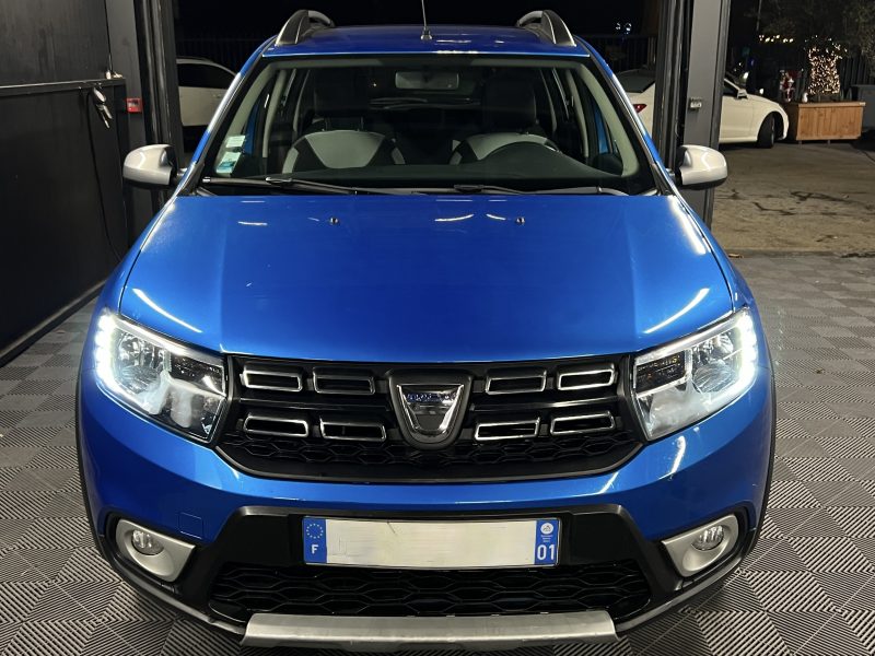 DACIA SANDERO STEPWAY II PHASE 2 0.9 TCE 90 GPS TACTILE APPLE CARPLAY REGULATEUR CLIM Garantie 1 an