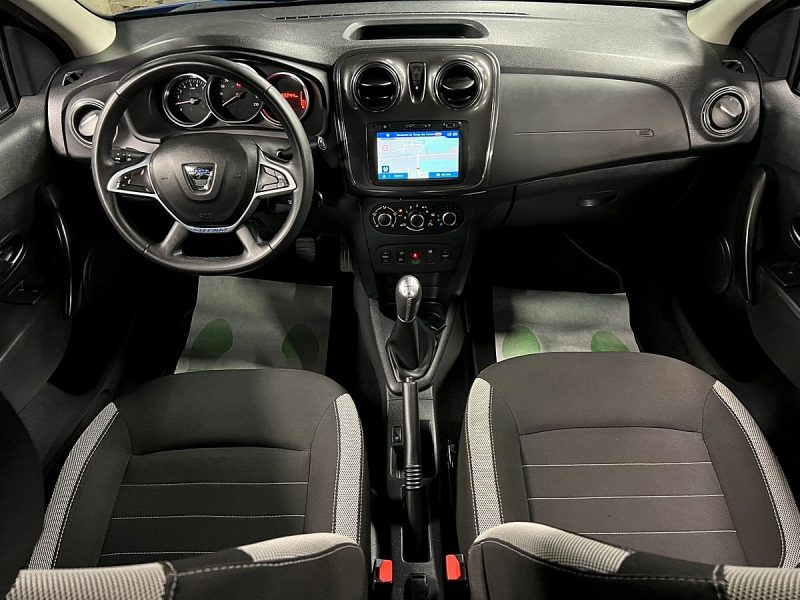 DACIA SANDERO STEPWAY II PHASE 2 0.9 TCE 90 GPS TACTILE APPLE CARPLAY REGULATEUR CLIM Garantie 1 an