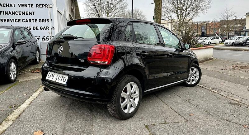 VOLKSWAGEN POLO 2012