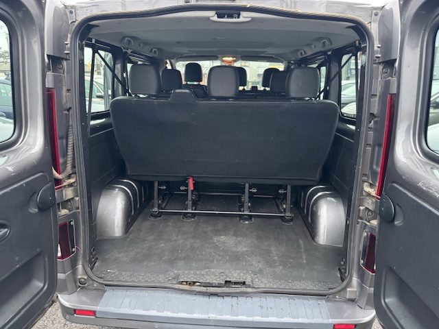 OPEL  VIVARO  2016