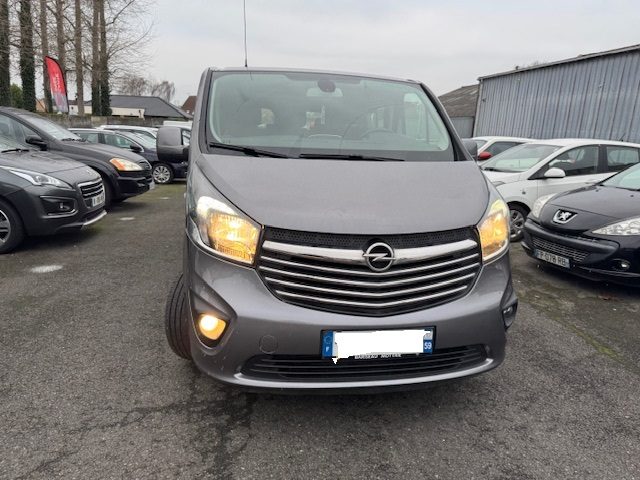 OPEL  VIVARO  2016