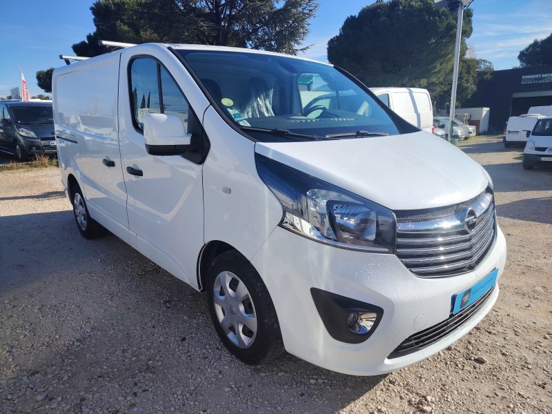 OPEL VIVARO 2016