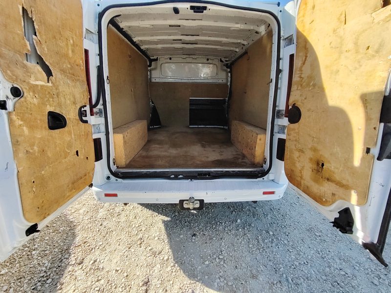 OPEL VIVARO 2016