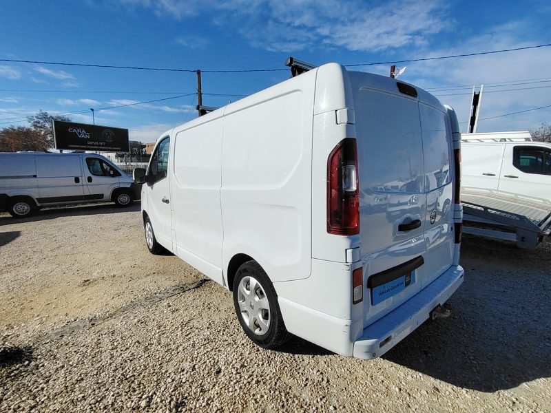 OPEL VIVARO 2016