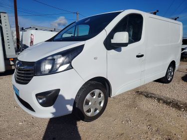 OPEL VIVARO 2016