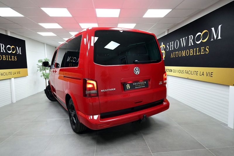 VOLKSWAGEN MULTIVAN 2015