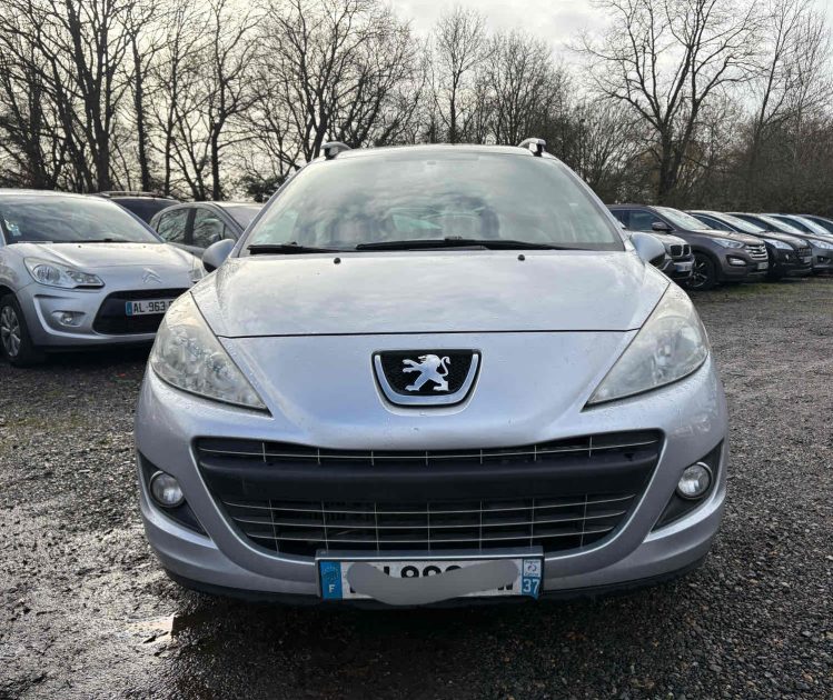 PEUGEOT 207 2010