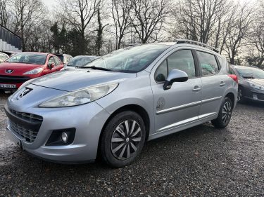 PEUGEOT 207 2010