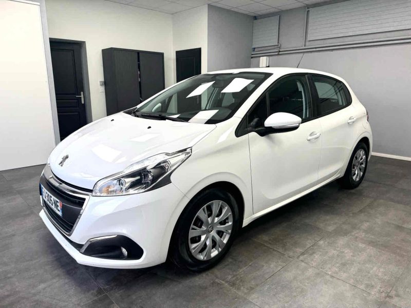 PEUGEOT 208 2019