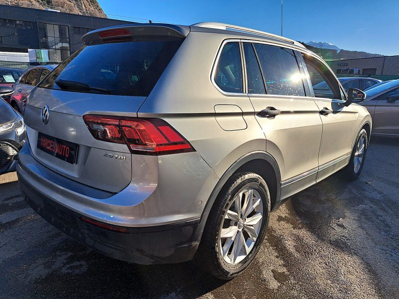 VOLKSWAGEN TIGUAN 2016