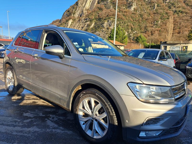 VOLKSWAGEN TIGUAN 2016