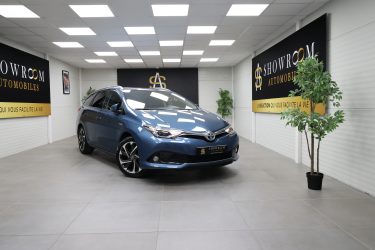 TOYOTA AURIS 2015