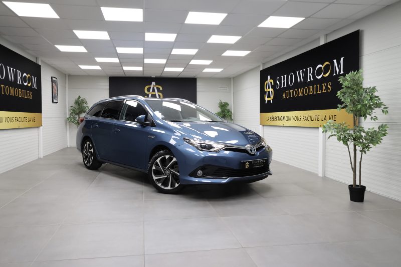 TOYOTA AURIS 2015