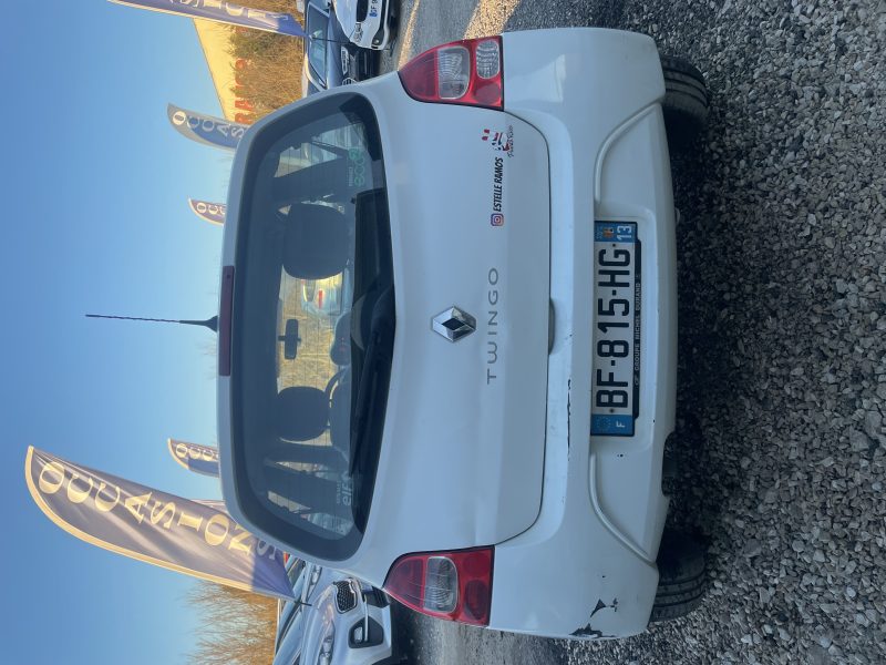 RENAULT TWINGO II 1.5 dCi (75Ch)