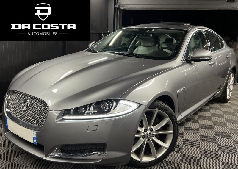 JAGUAR XF PHASE 2 LUXE 2.0 Ti 140 BVA8 TOIT OUVRANT CUIR GPS ORIGINE FRANCE 64 100 Kms Garantie 1 an