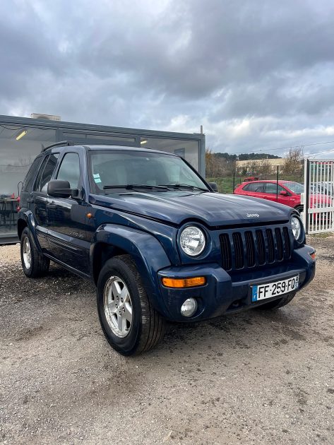 JEEP CHEROKEE 2.8 CRD 4x4 (150Ch)