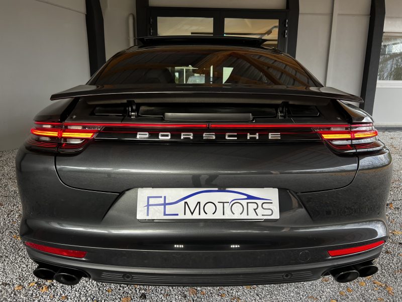 PORSCHE PANAMERA 4 E-HYBRID 2017