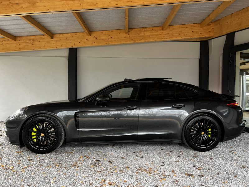 PORSCHE PANAMERA 4 E-HYBRID 2017