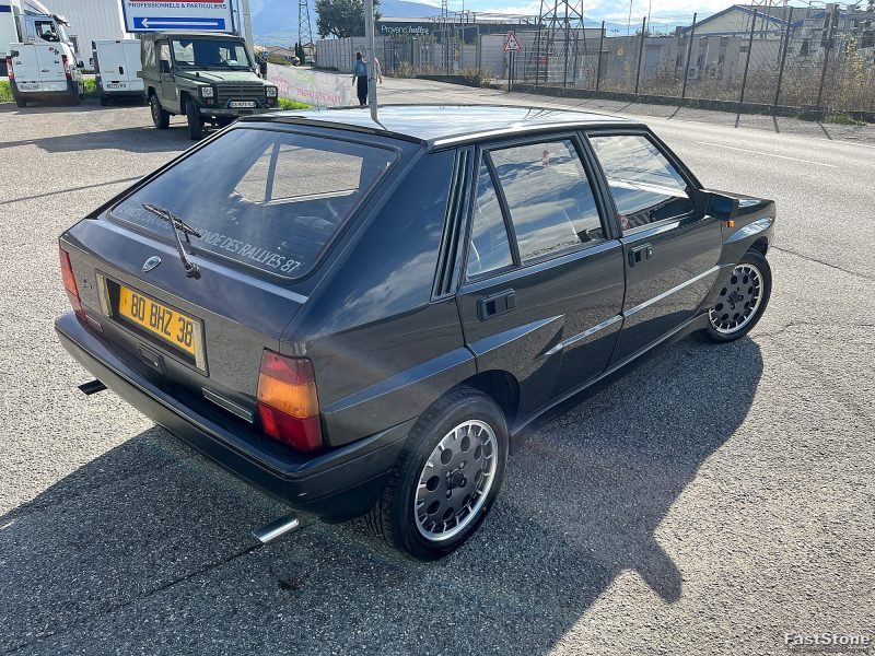 LANCIA  DELTA  1988