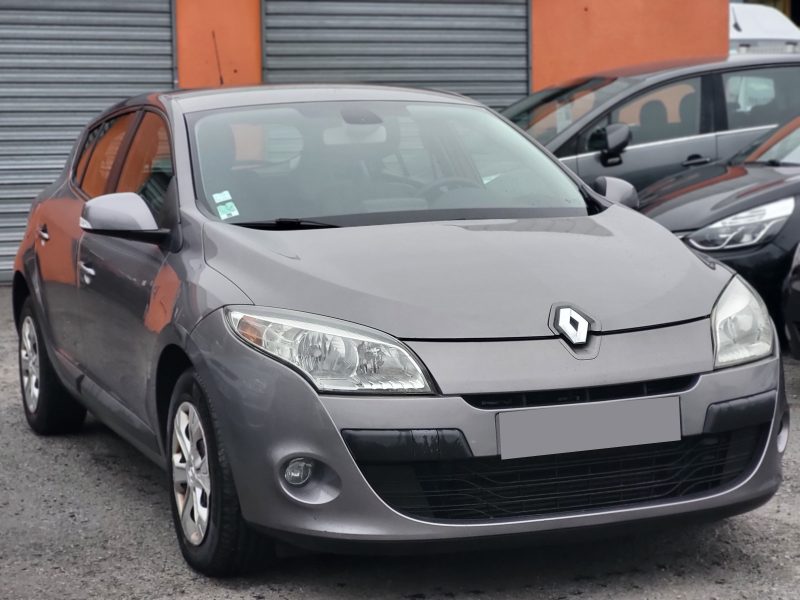 RENAULT MEGANE 3 III 2009