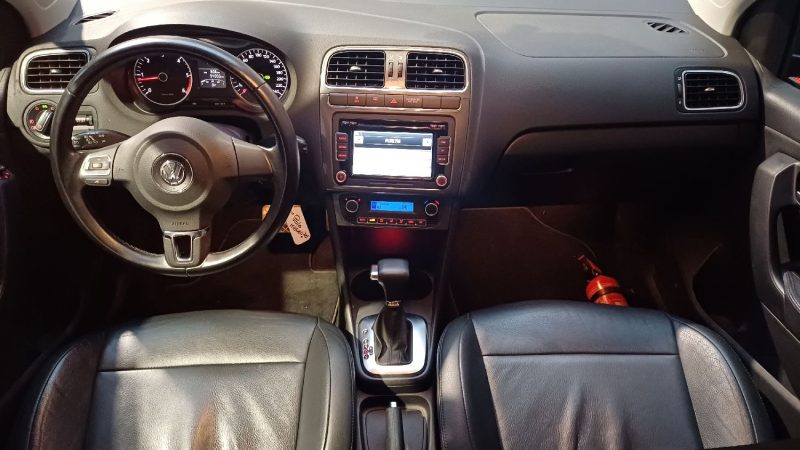 VOLKSWAGEN POLO 1l6TDI  90 DSG7 Boite automatique