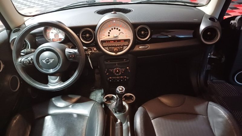 MINI CLUBMAN COOPER D 2014