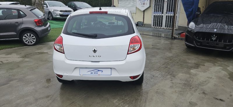 RENAULT CLIO 2010