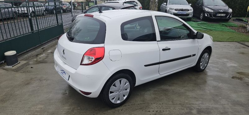 RENAULT CLIO 2010