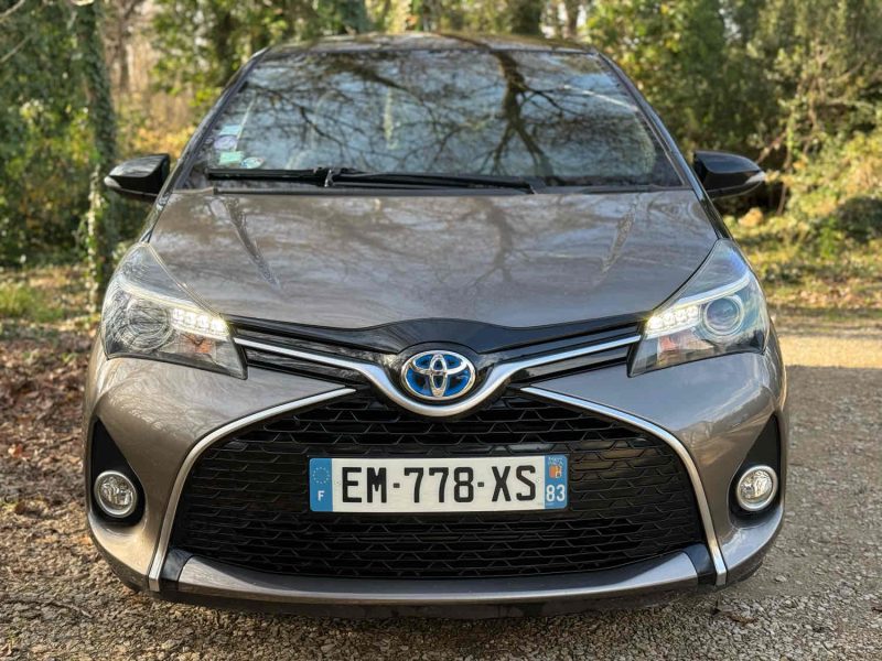 TOYOTA YARIS HYBRID 100H COLLECTION 