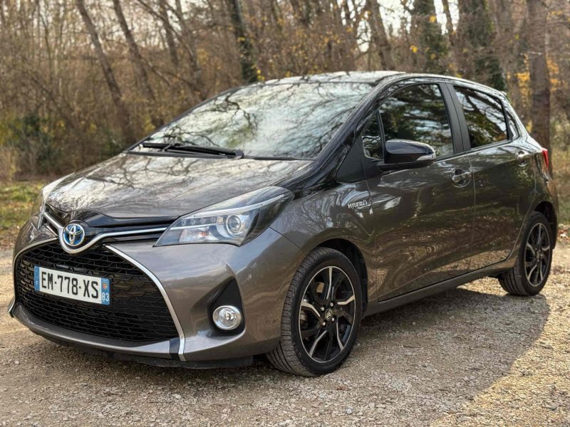 TOYOTA YARIS HYBRID 100H COLLECTION 