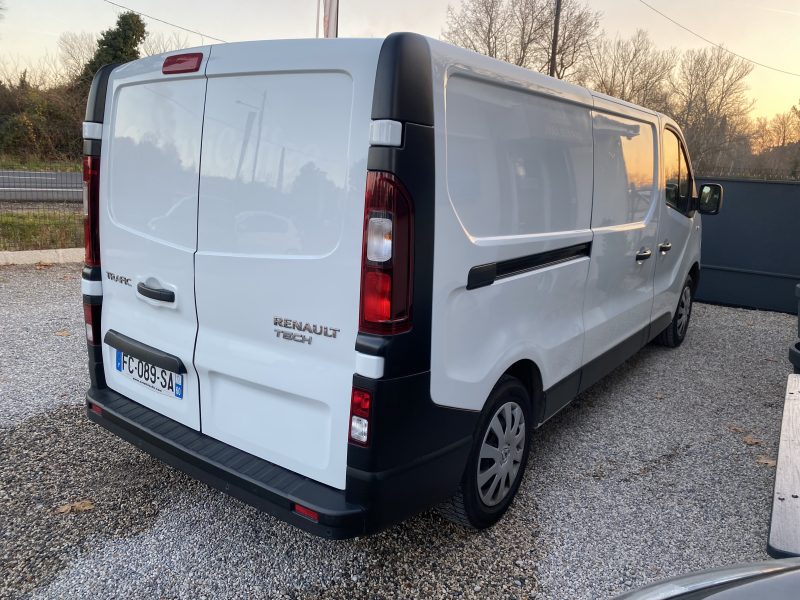 RENAULT TRAFIC 2018