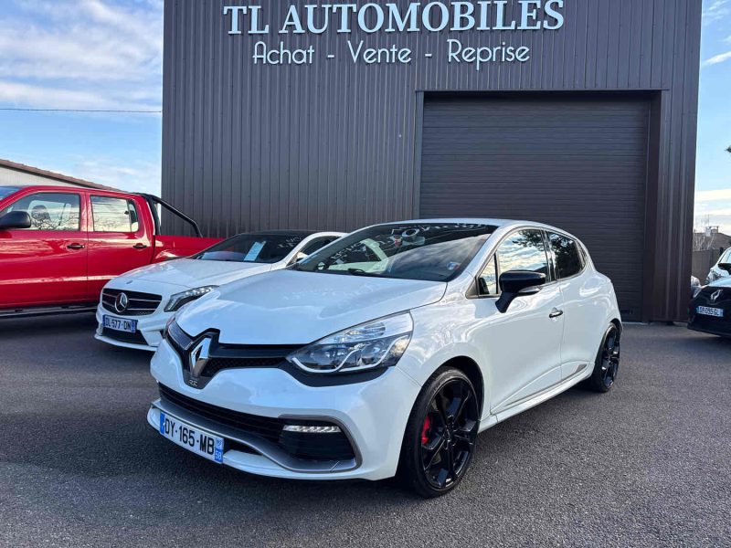 RENAULT CLIO 2015