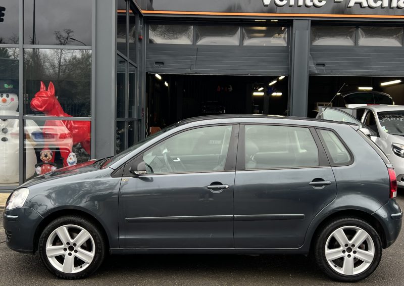 VOLKSWAGEN POLO 4 IV PHASE 2 CARAT 1.6 105 Cv BOITE AUTOMATIQUE CUIR BLUETOOTH 5 Pts - GARANTIE 1 AN