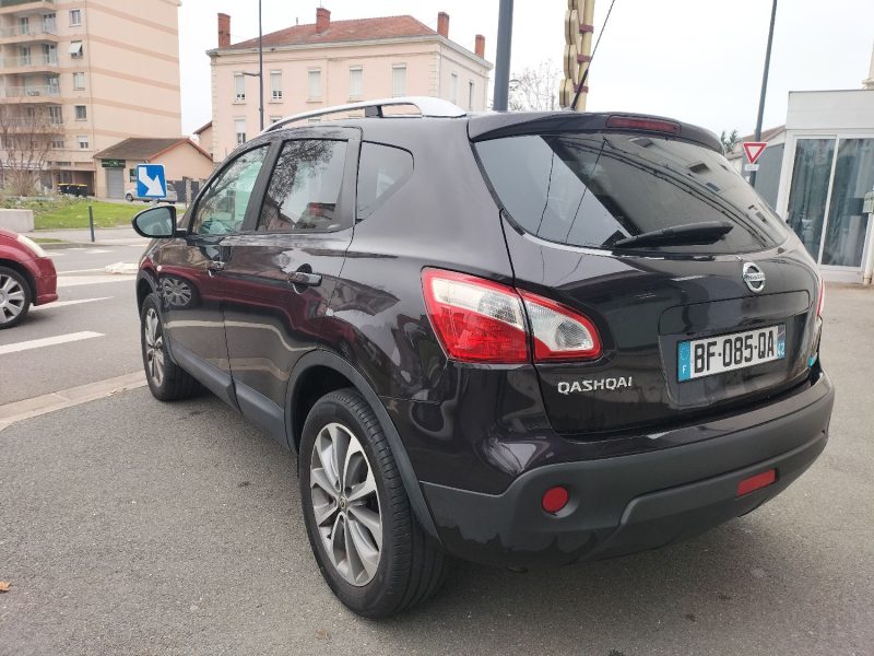 NISSAN QASHQAI 2011