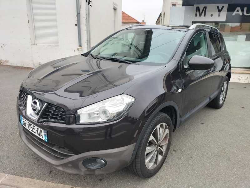 NISSAN QASHQAI 2011