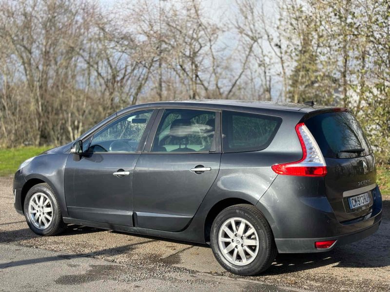 RENAULT MEGANE SCENIC 2012