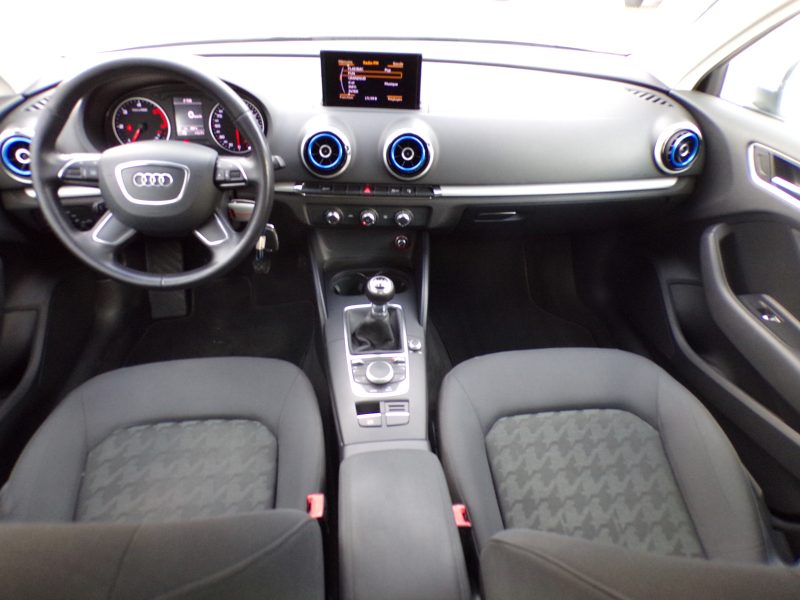 AUDI A3 Sportback (8VA, 8VF) 0001