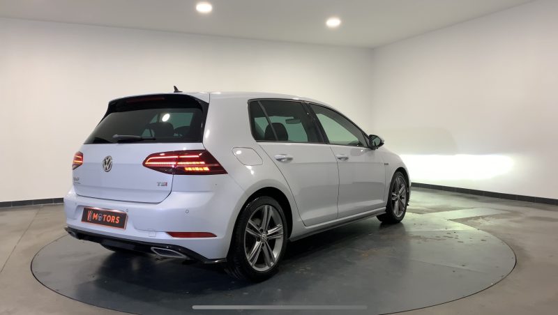 VOLKSWAGEN GOLF 2017