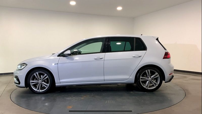 VOLKSWAGEN GOLF 2017